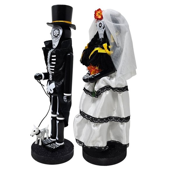 Skeleton Bride and Groom Nutcrackers, Day of the Dead Halloween Decor - Picture 2 of 6